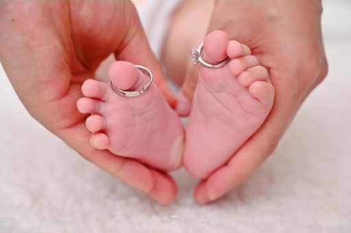 如皋孕妇肚子隐隐作痛